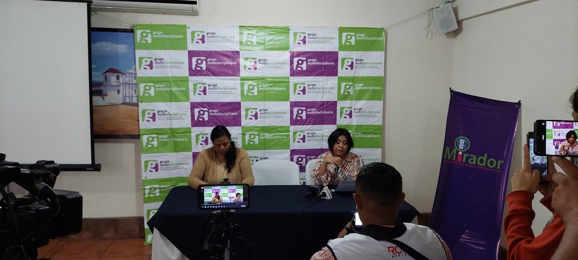  Durante la entrega del informe el pasado jueves 9 de noviembre. Crédito: Eslly Melgarejo. 